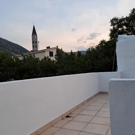 Eka 公寓 莫斯塔尔